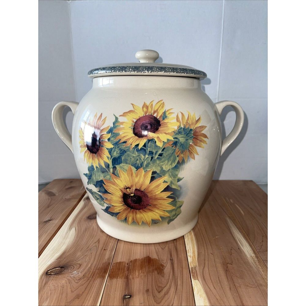 Home & Garden Party Stoneware 8.5" Tall Sunflower & Bee Canister & Lid Mar 2005